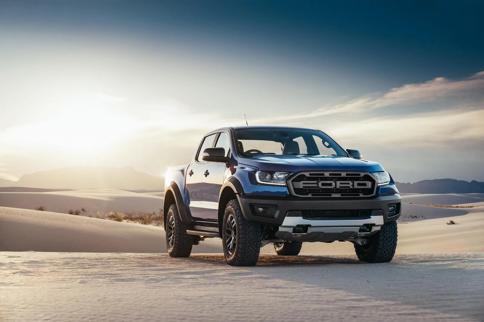 Raptor Stills_Outdoor_3__print.webp