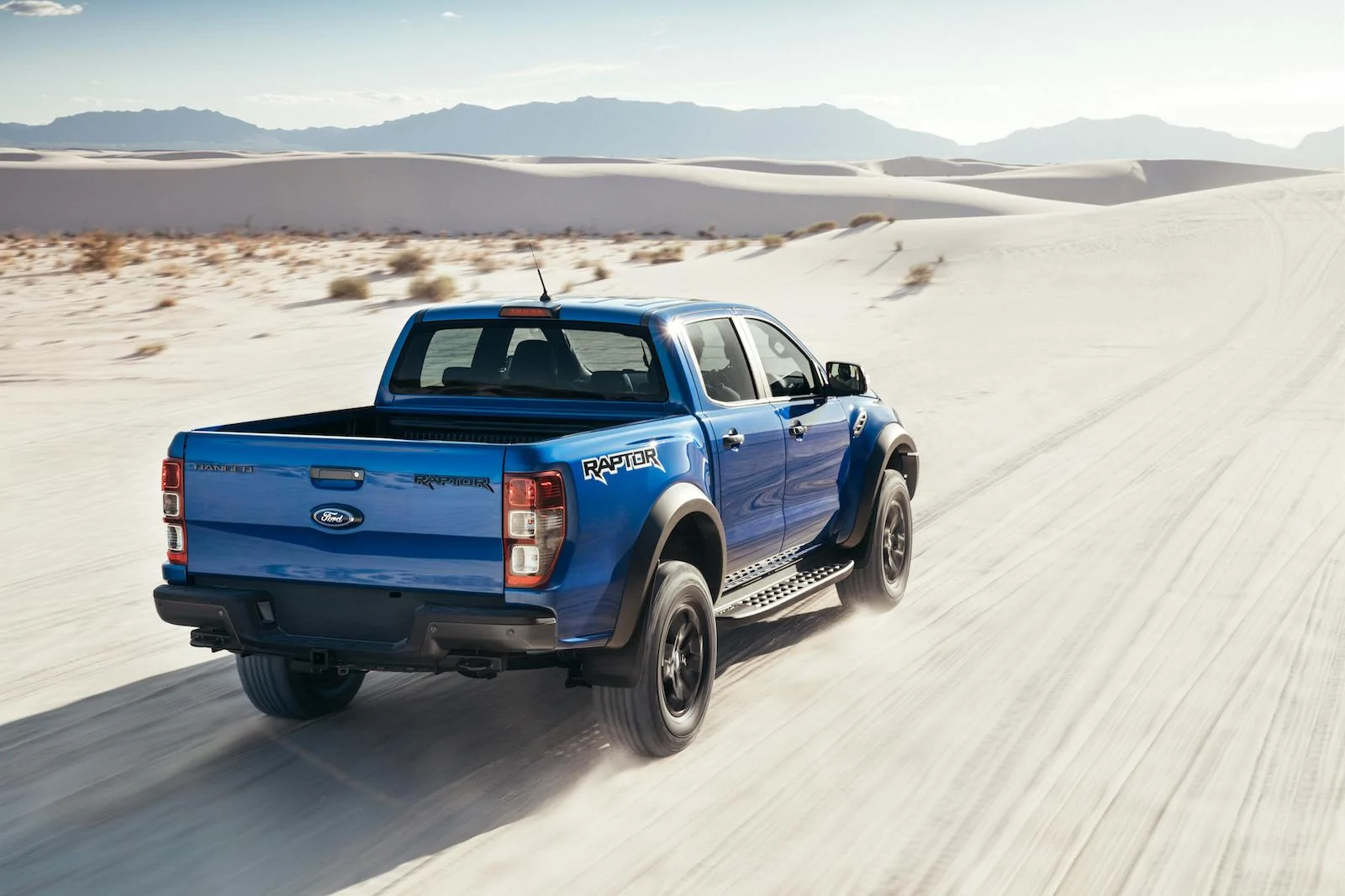 Raptor Stills_Outdoor_7__print.webp
