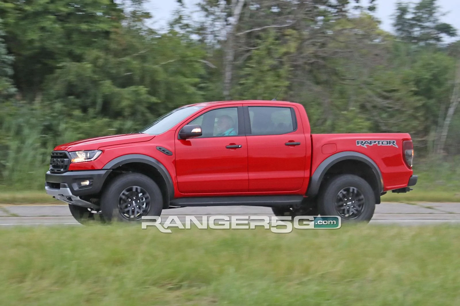 2020-Ford-Ranger-Raptor-5.webp