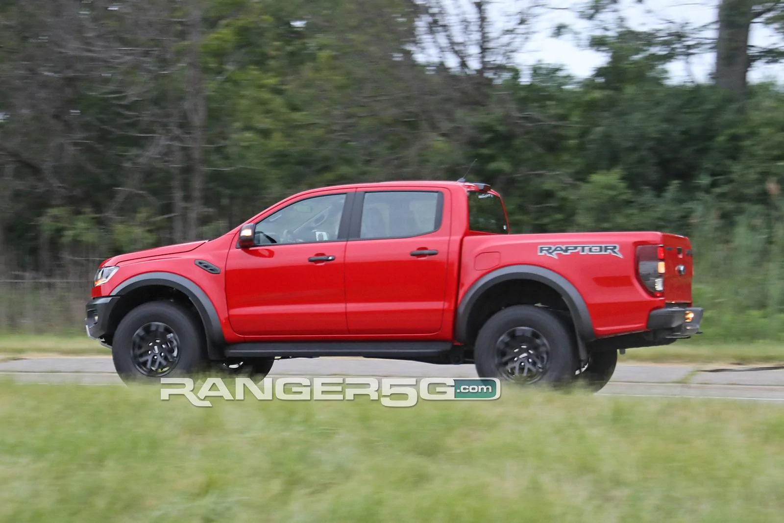 2020-Ford-Ranger-Raptor-6.webp