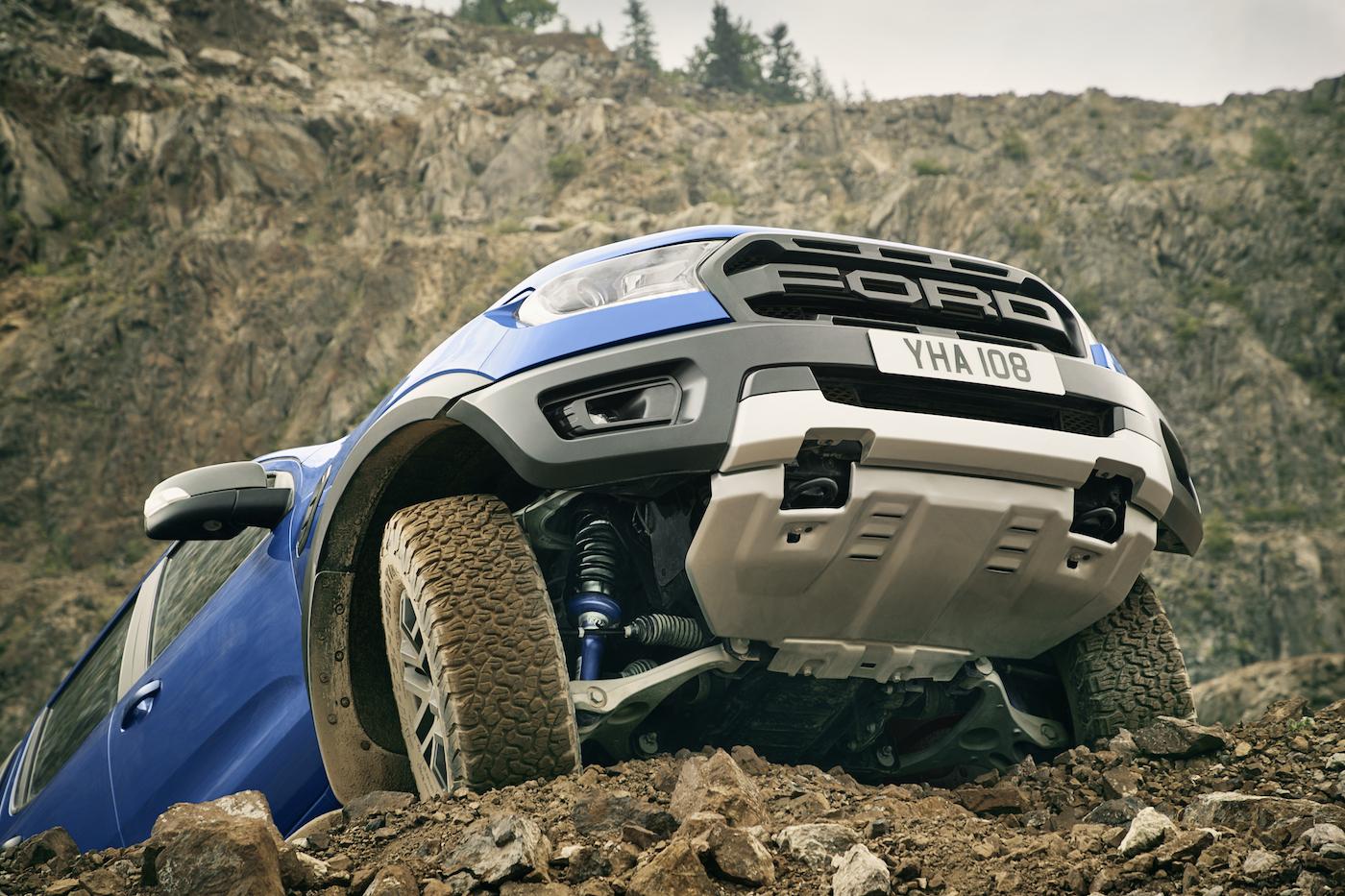 2018_FORD_RANGER_RAPTOR_WILDTRAK_Shot19_SuspensionBashPlateStatic_06.jpg