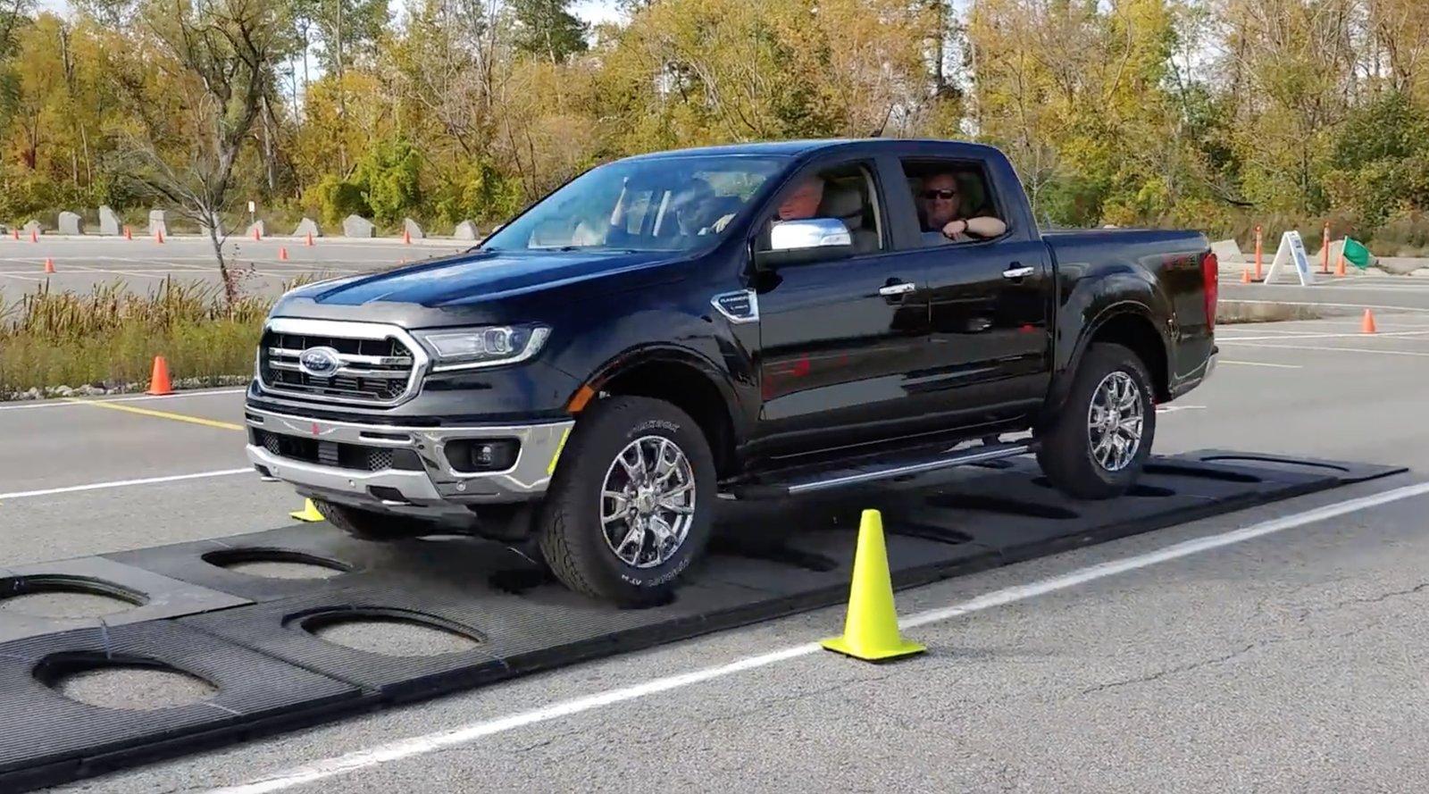 Shadow-Black-2019-Ford-Ranger-2.jpg