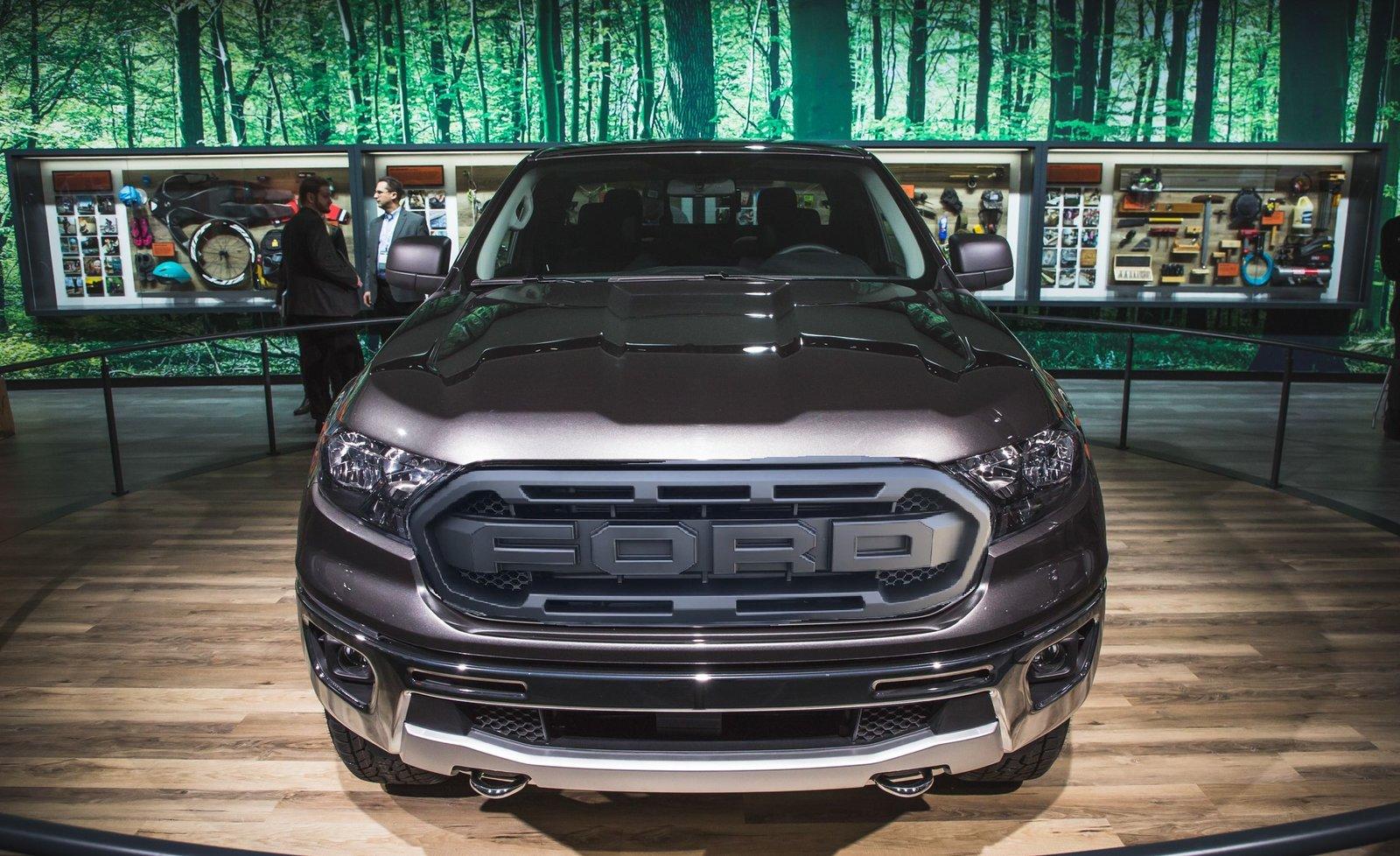 2019-Ford-Ranger-Slide1 - Raptor Grille.jpg