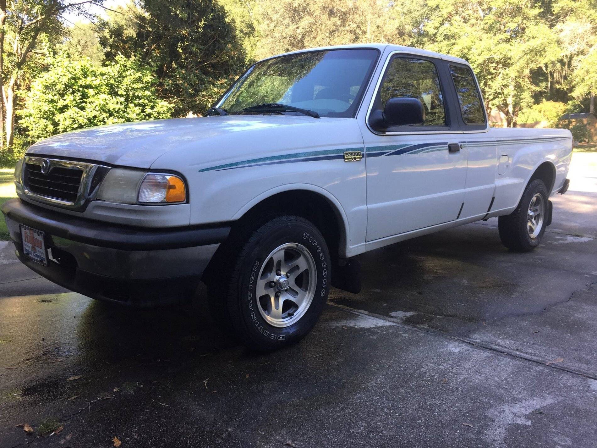 1998 Mazda B3000.jpg