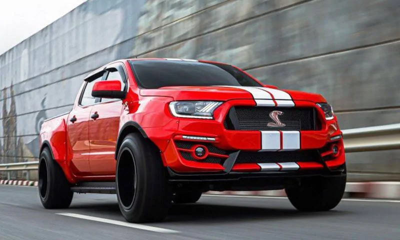 Cobrastang-inspired-face-from-Wat-Ford-Thailand-800x480.jpg