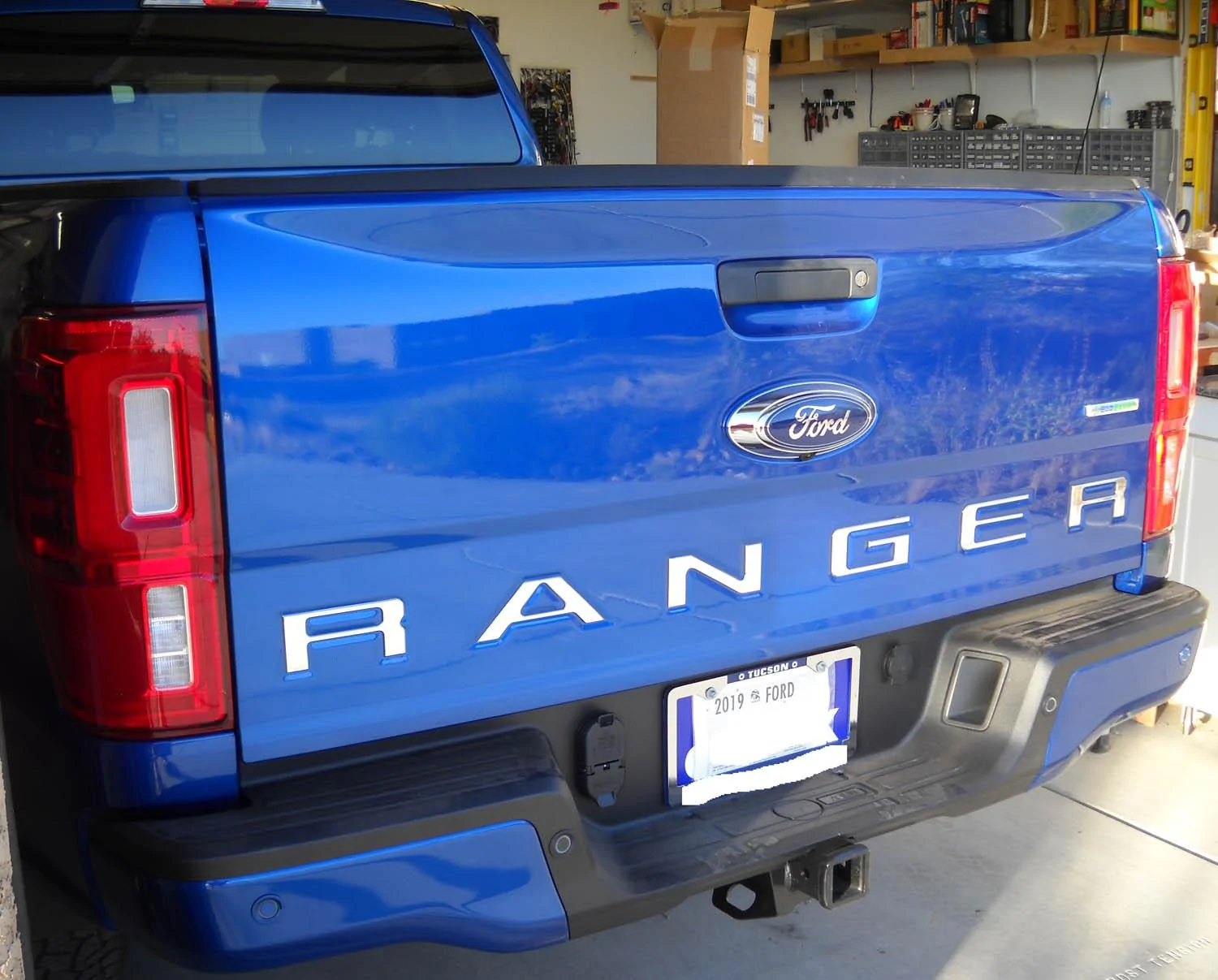 EyeCatcher Tailgate Chrome.webp