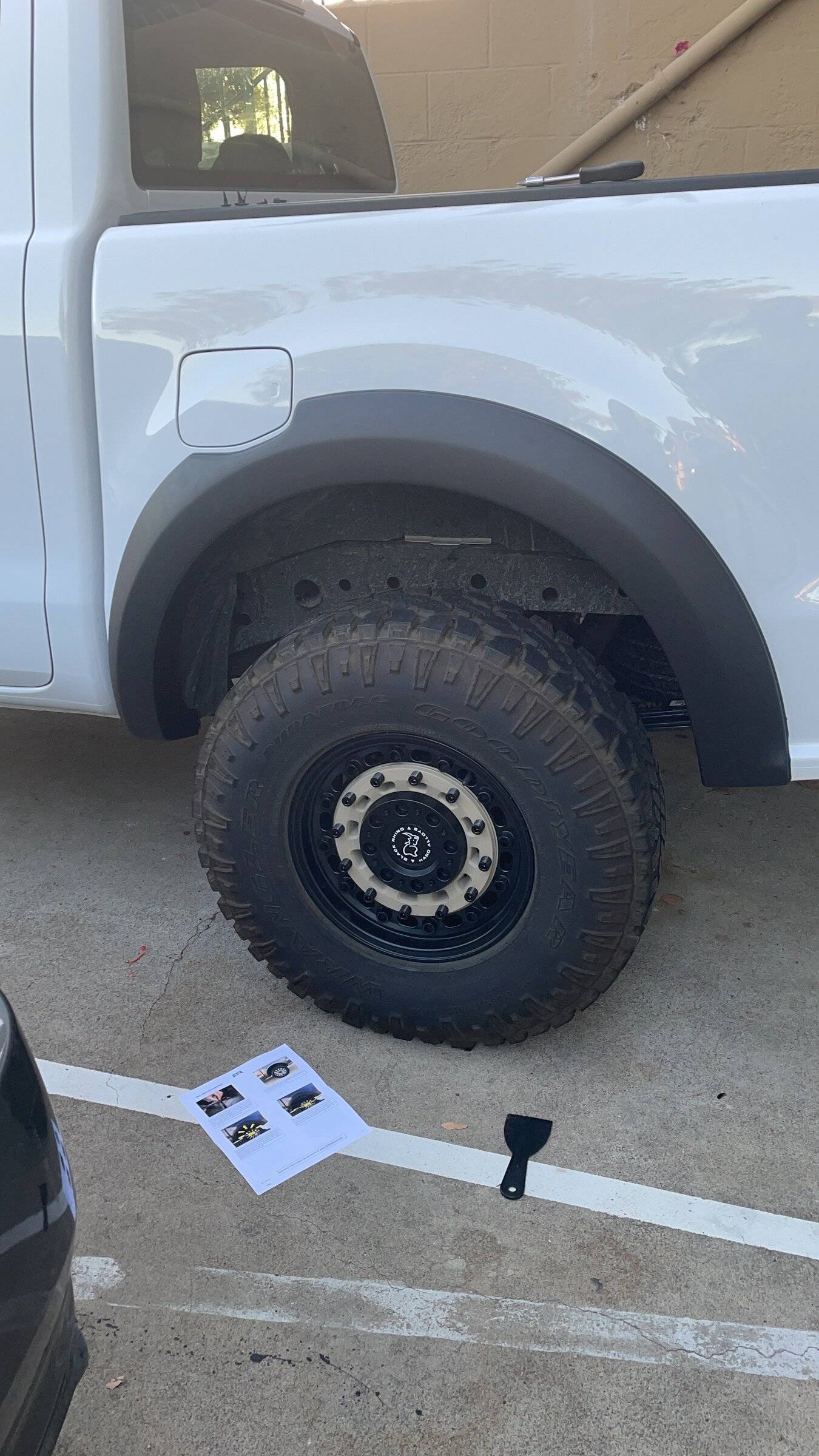 Little Foot 2 (RTR Fender Flares (Gas Tank Cutout)).JPG
