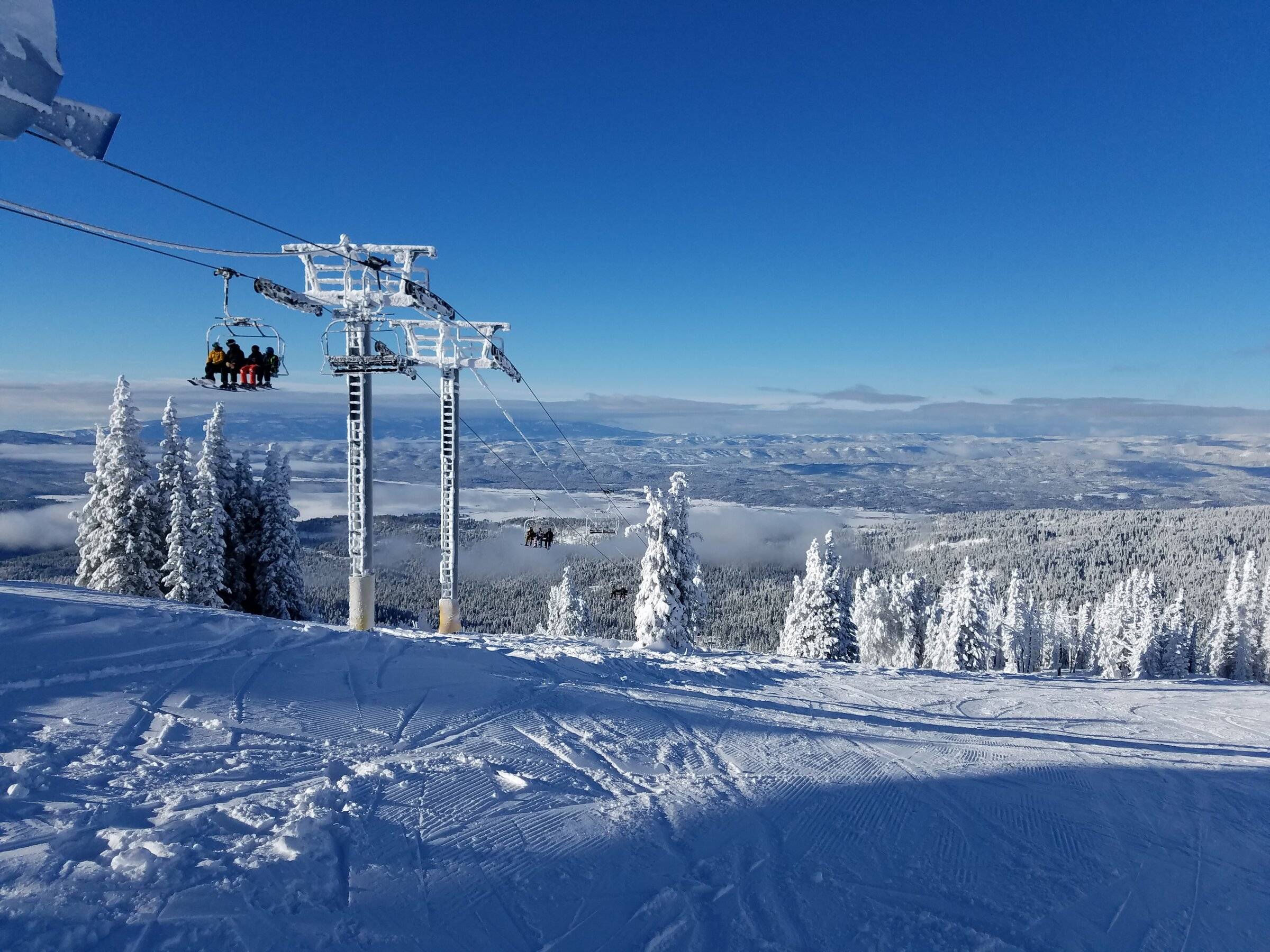 Ski lift.jpg