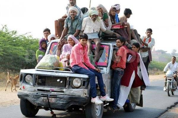 Funny-Overloaded-vehicles-2.jpg