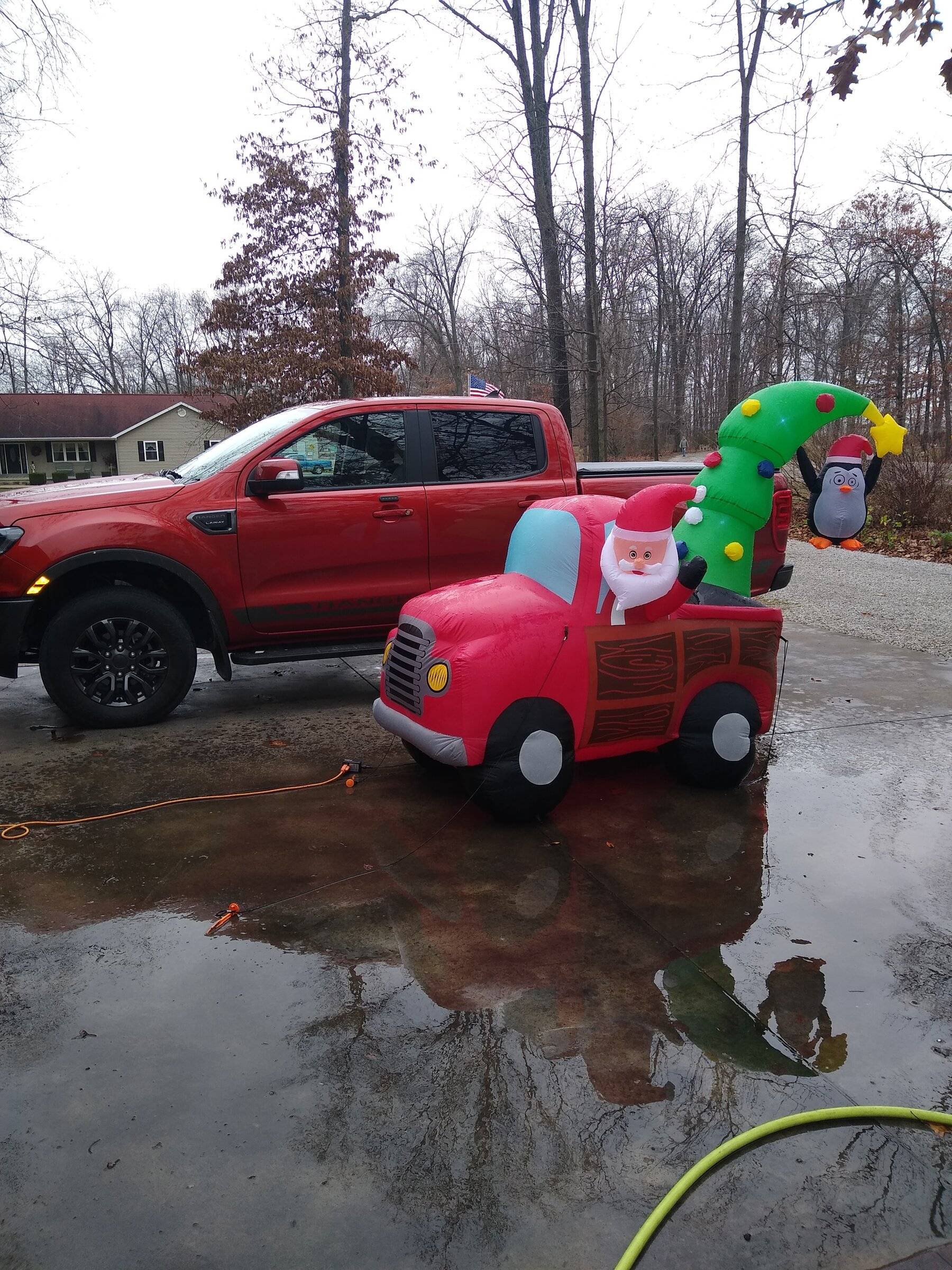 Santa TruckIMG_20211230_134402785.jpg