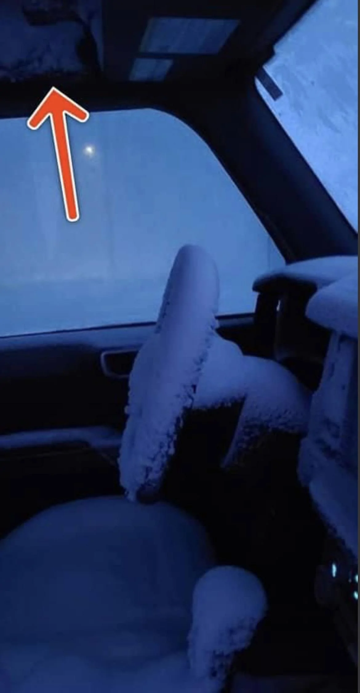 Snow on roof.jpg
