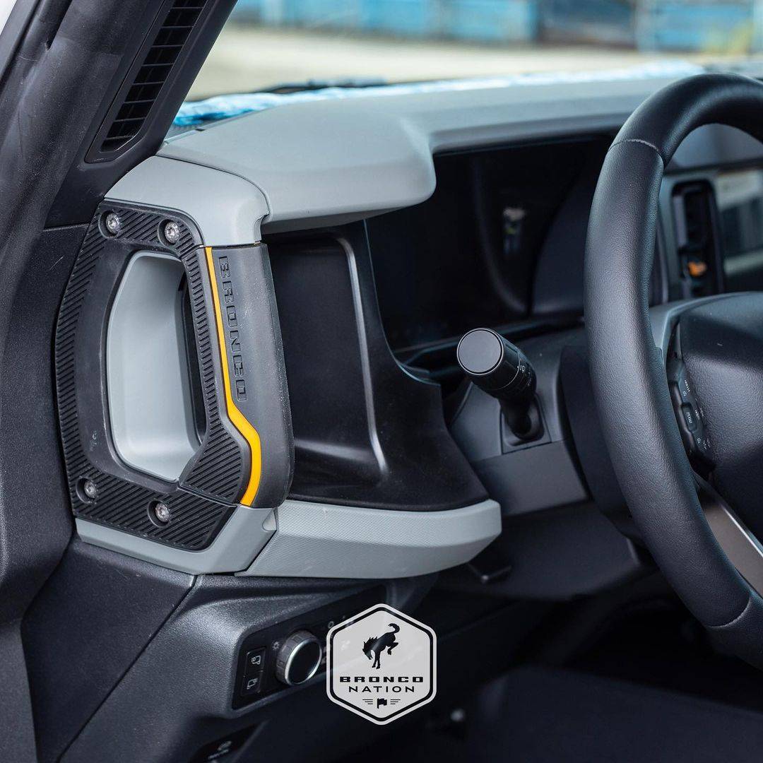Bronco Dash Grab Handle.jpg