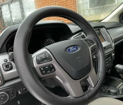 steering_wheel_cover.webp
