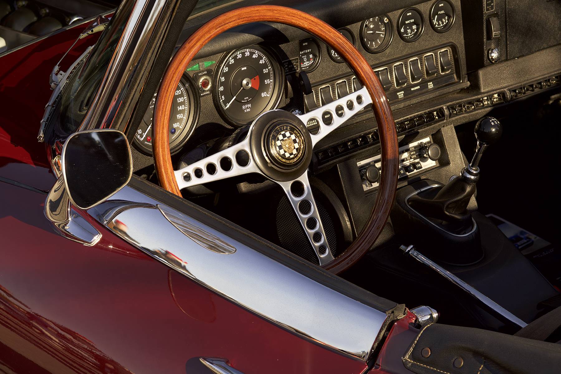 E Type Dash (Small).jpg