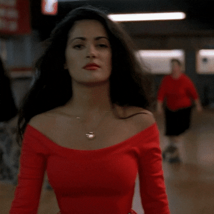 salma_hayek_couldnt_be_any_hotter_05.gif