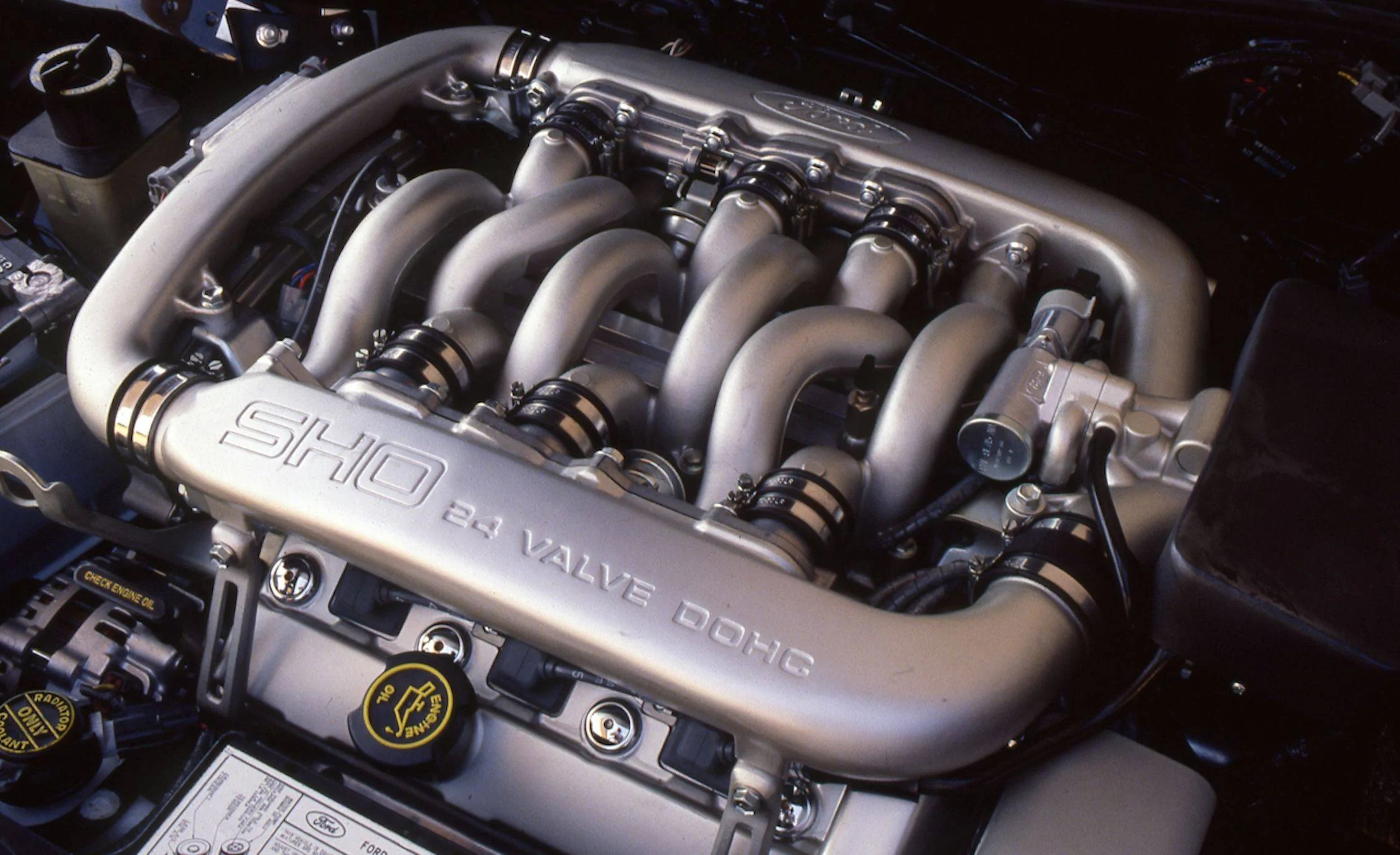 us-sho-30-liter-v-6-engine-photo-568183-s-original.webp