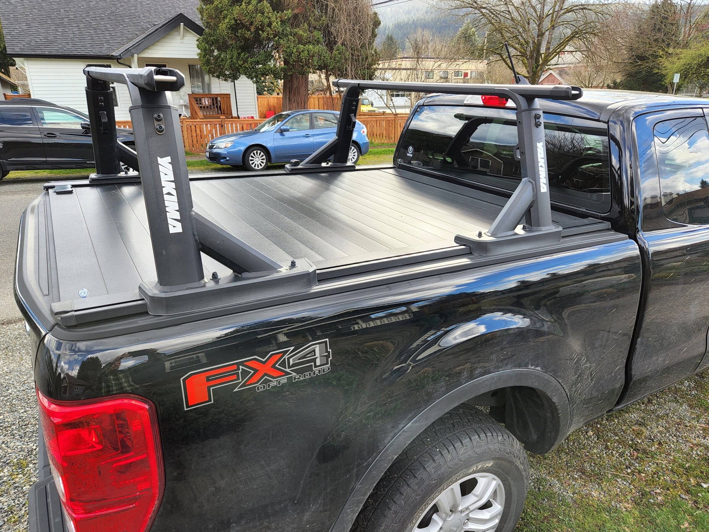 Tonneau and bed rack 1.jpg