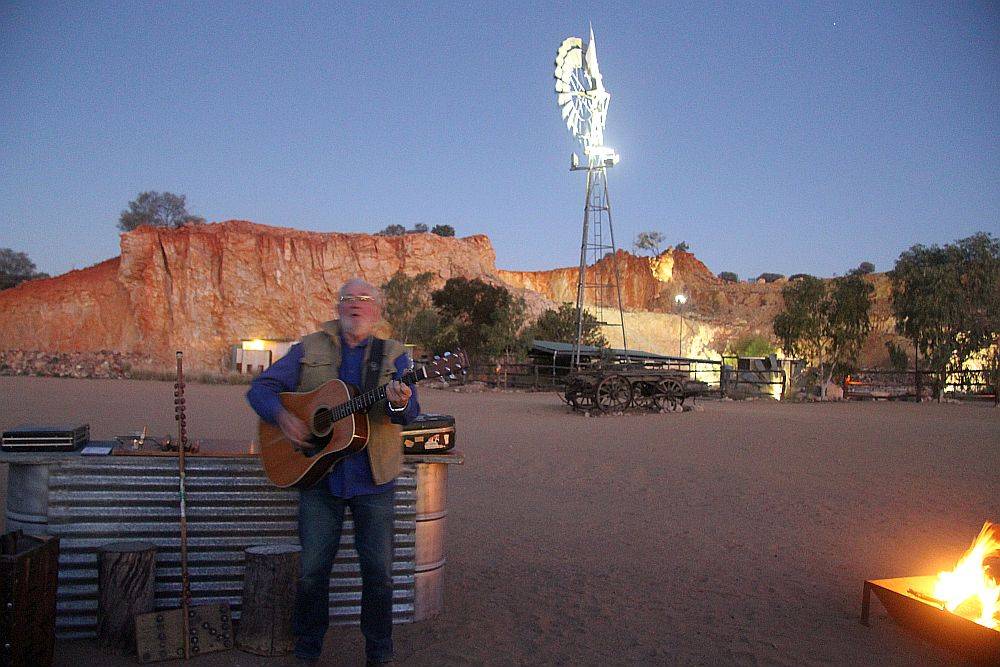outback2.jpg