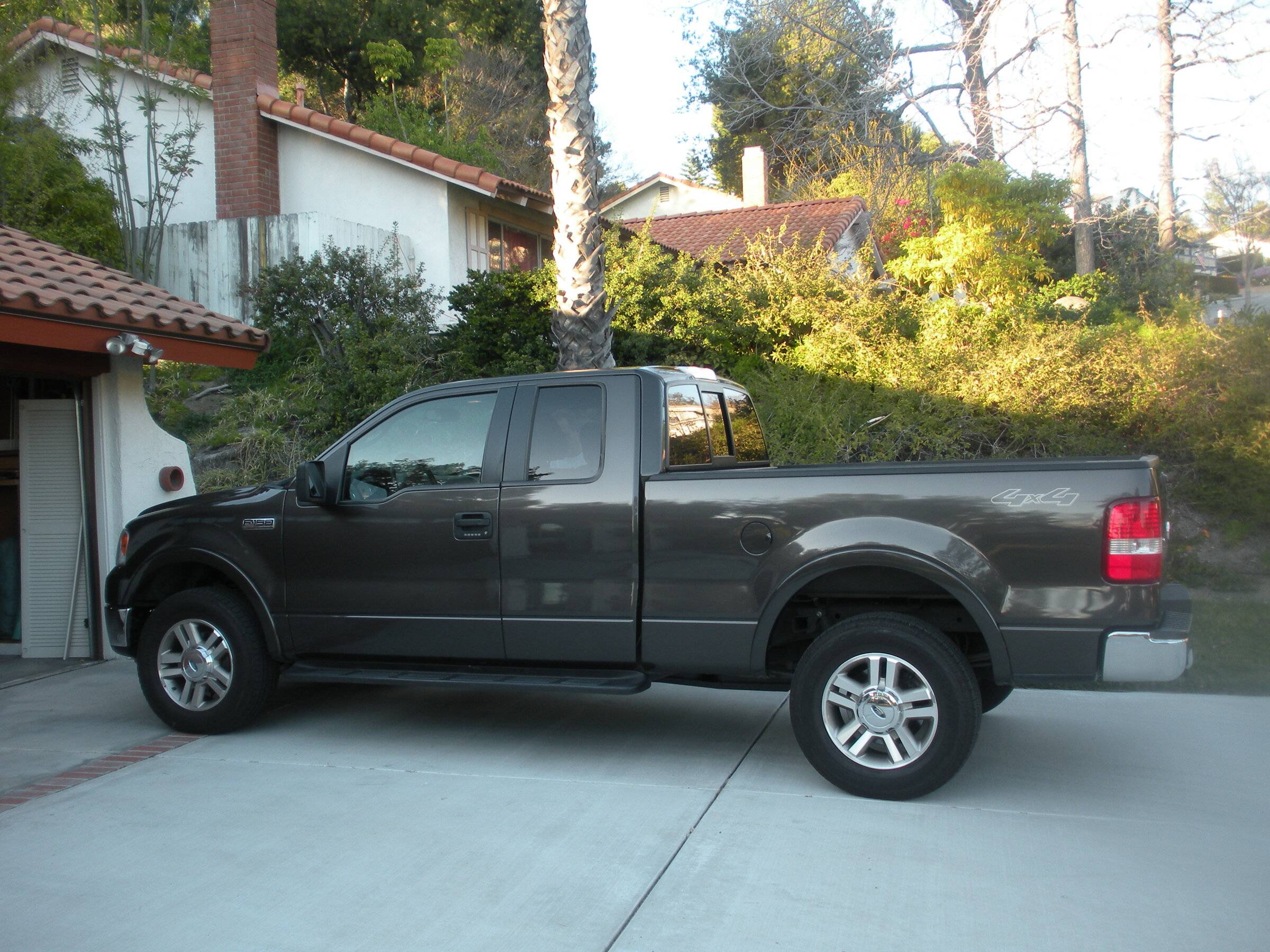 Steve's 2006 Ford F150 Sold Feb 2013.JPG