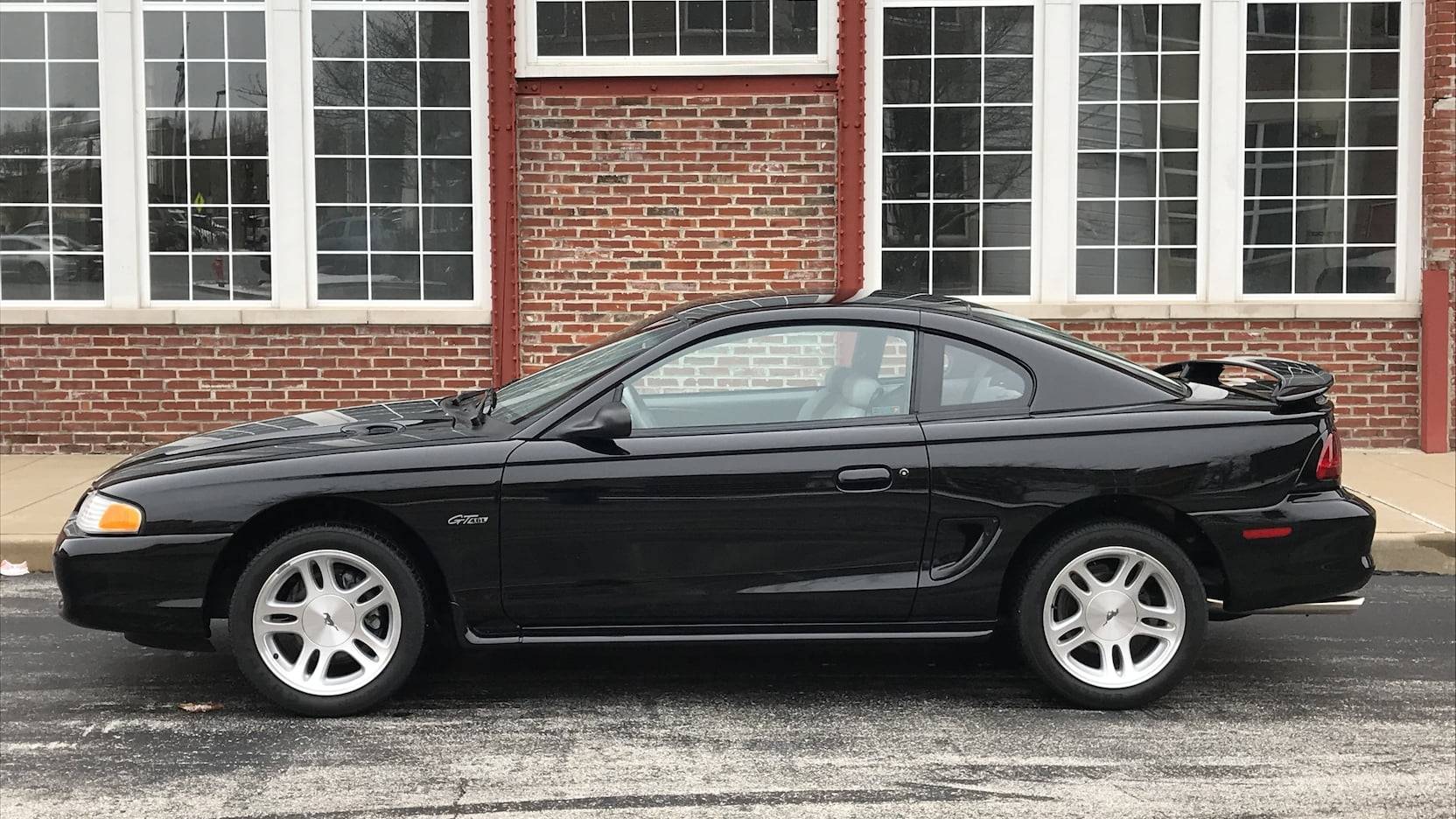 1998-Ford-Mustang-In-Depth.jpeg