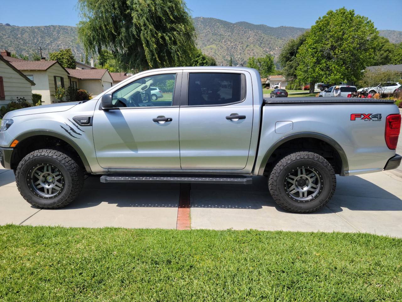 icon wheels3.jpg