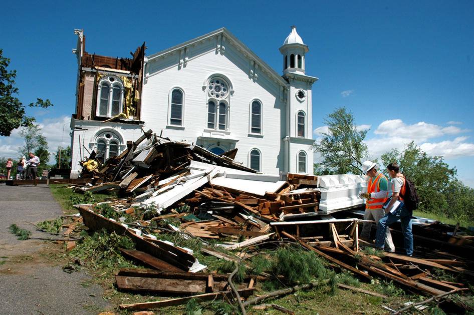 first_church_of_monson.jpg