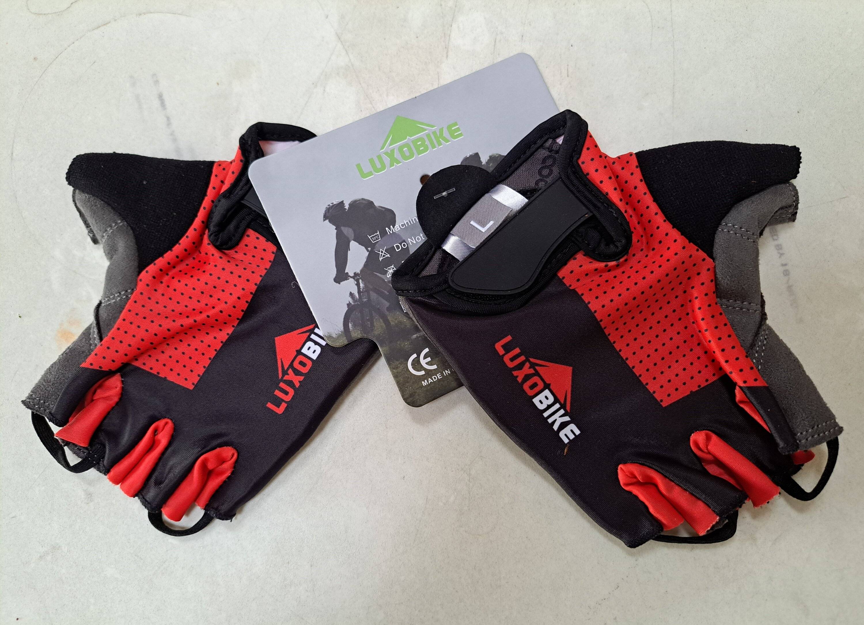 Gloves.jpg