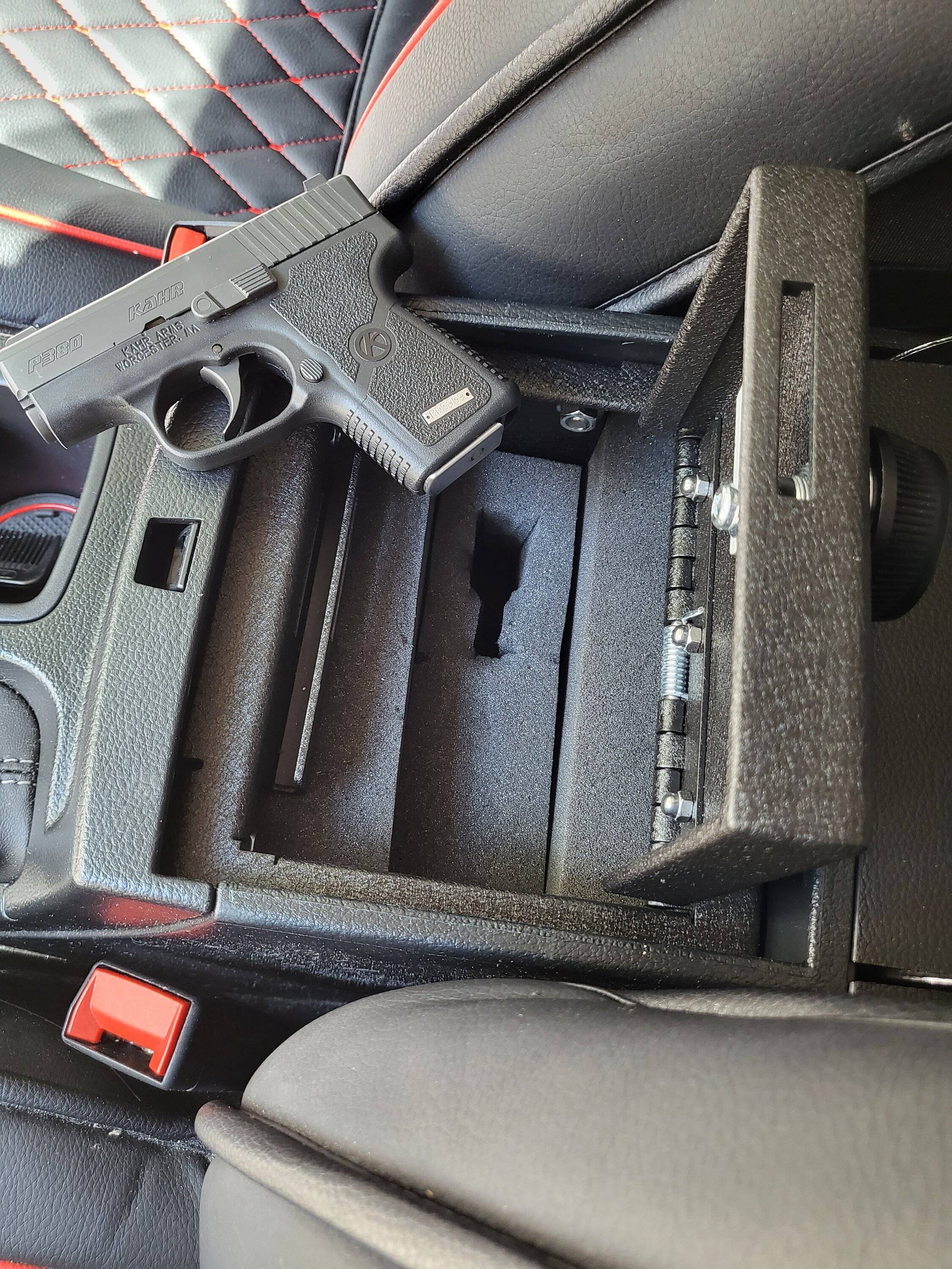 GUN4.jpg