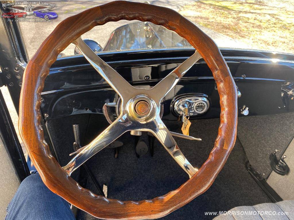 steering wheel.jpg