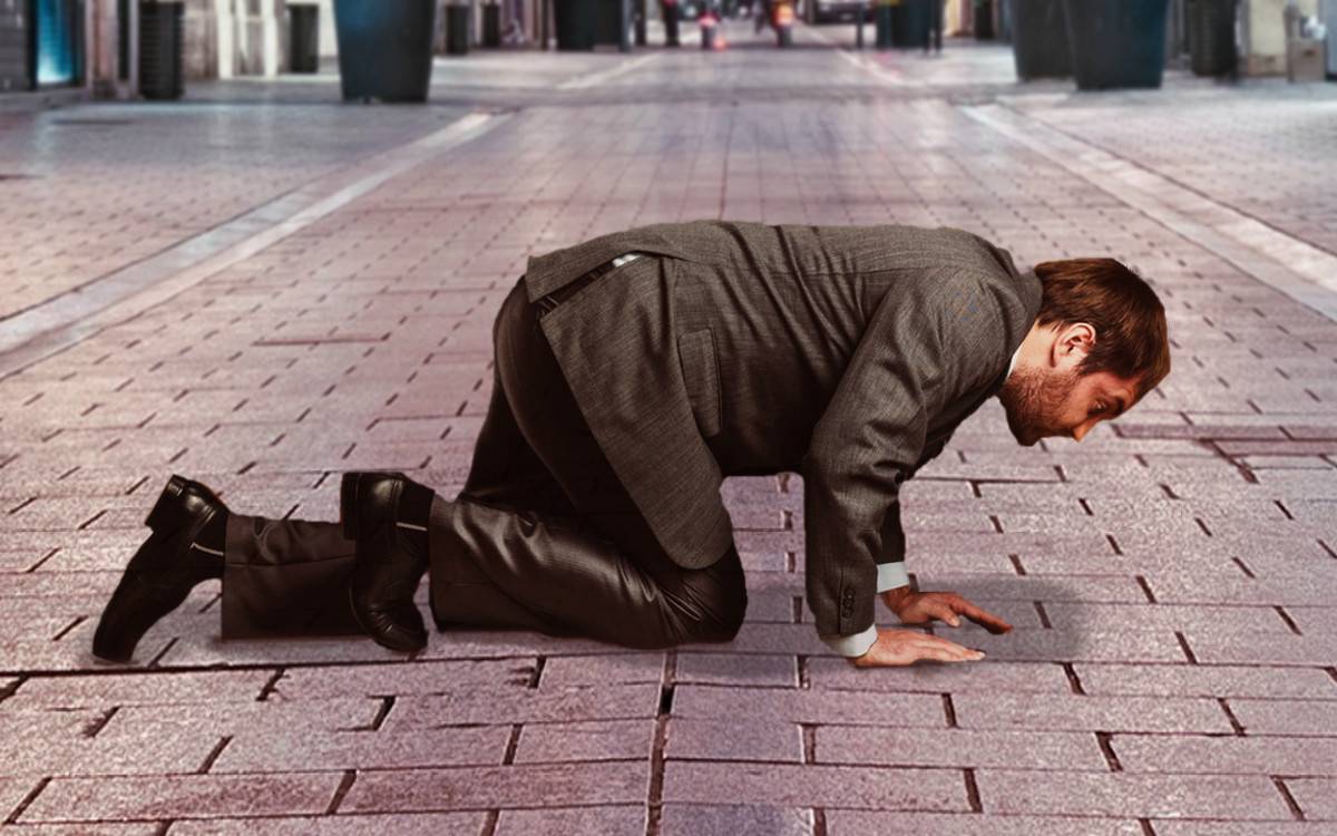 drunk_man_crawling.jpeg