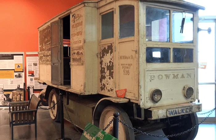 1911_walker_electric_model_43.webp