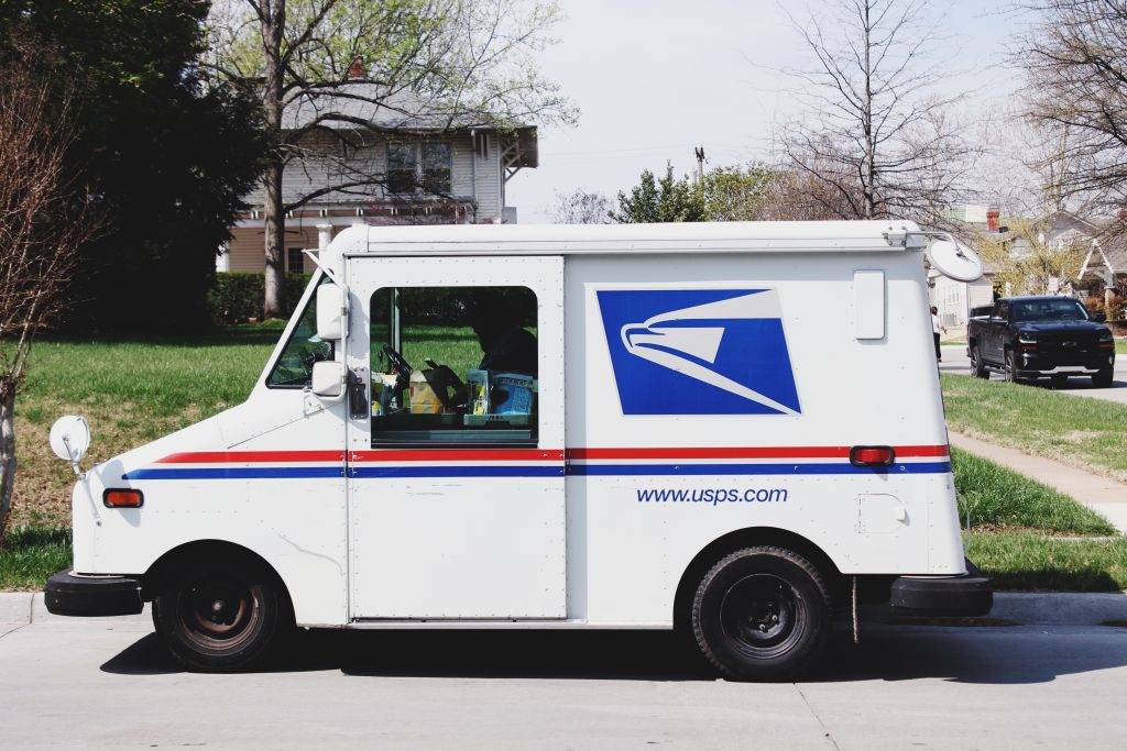 usps-mail-delivery-vehicle-1024x683.jpeg