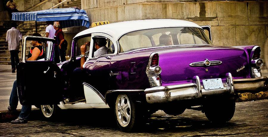 american-classic-car-in-cuba-havana-paul-jarrett.jpeg