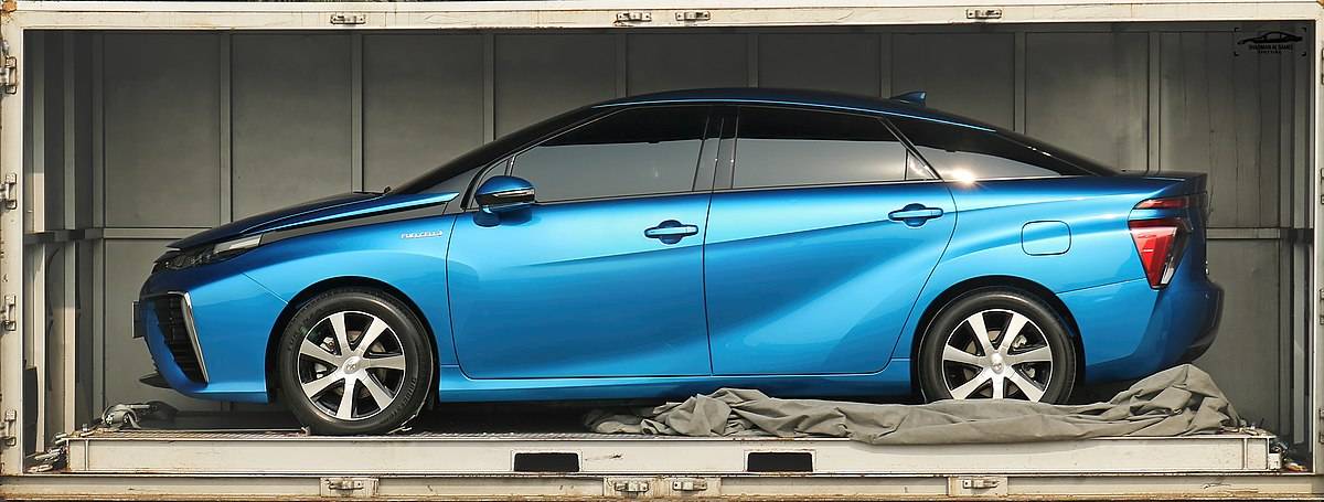 1200px-Toyota_Mirai,_Bangladesh._(39149185770).jpg