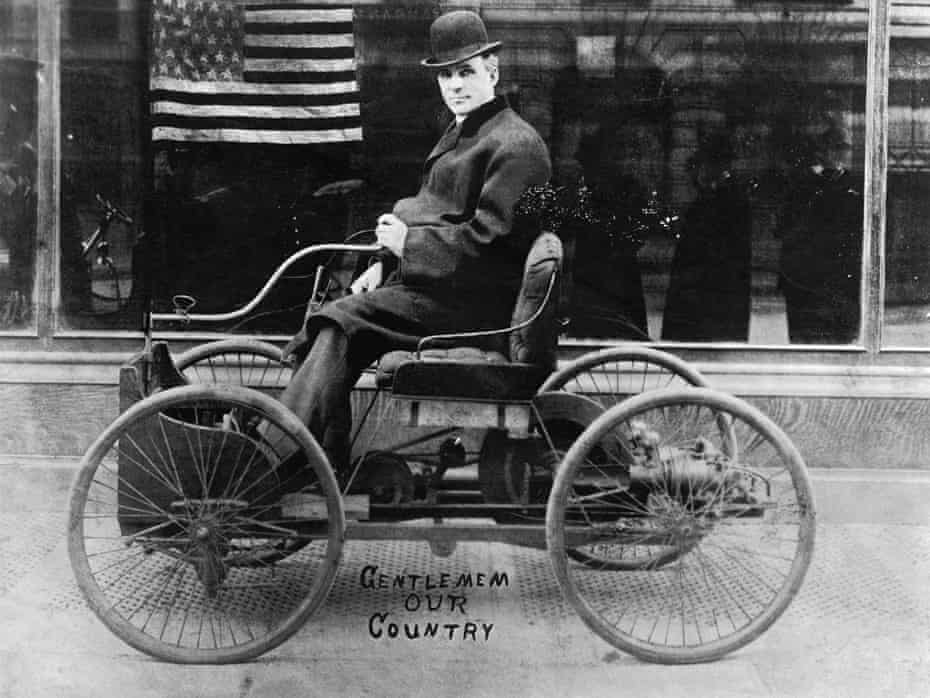 Henry-Ford-in-his-first-c-012.jpg