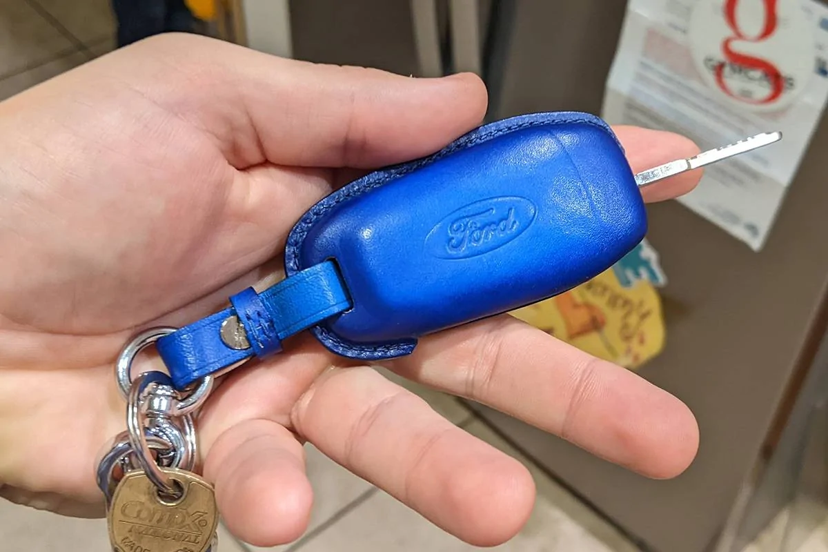 FordKeyfob_0000_.jpg