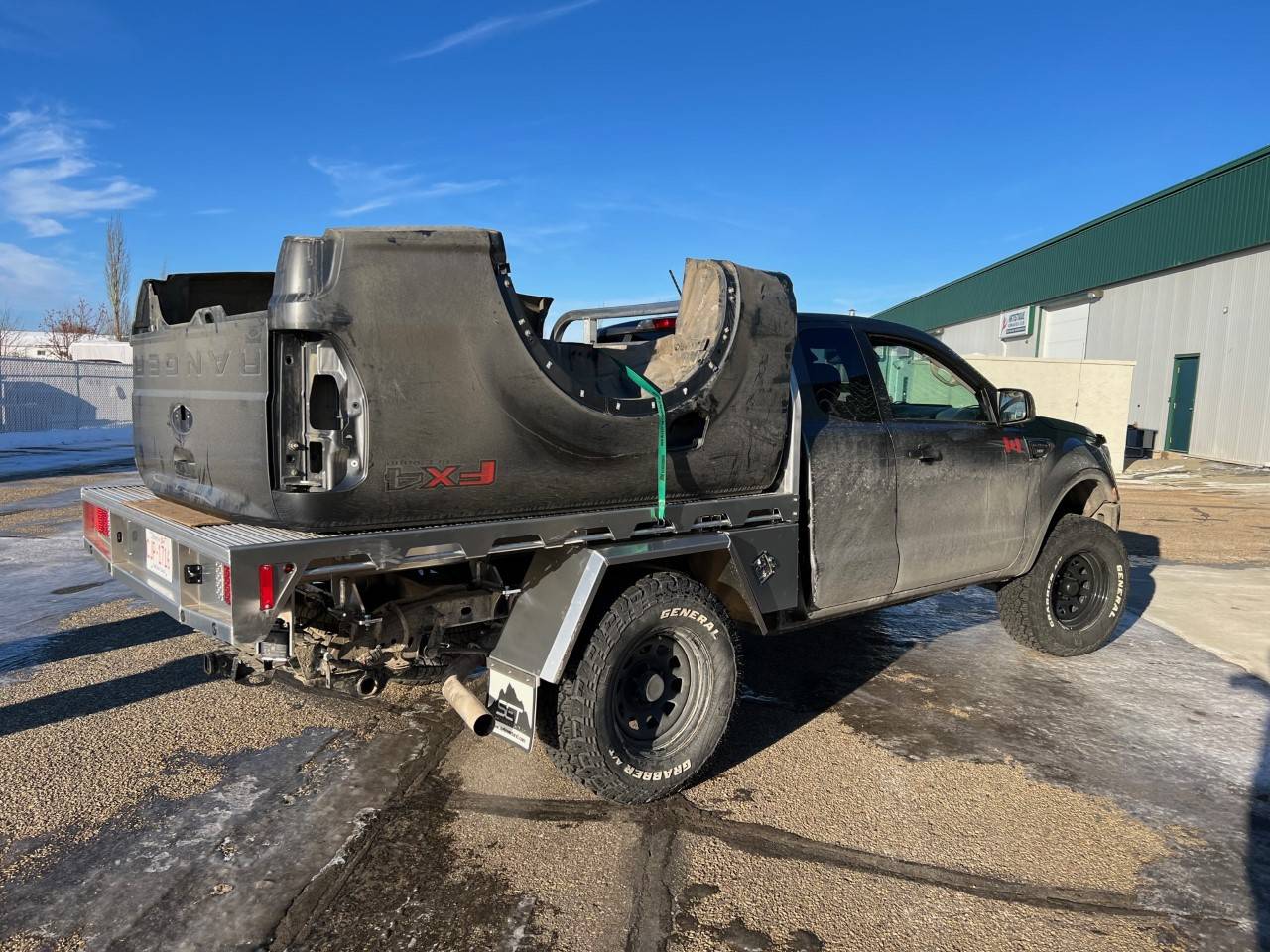 SUMMIT EXPEDITION TRUCKS FORD RANGER FALTBED UTE TRAY SUPERCAB 6FT BOX 2.jpg