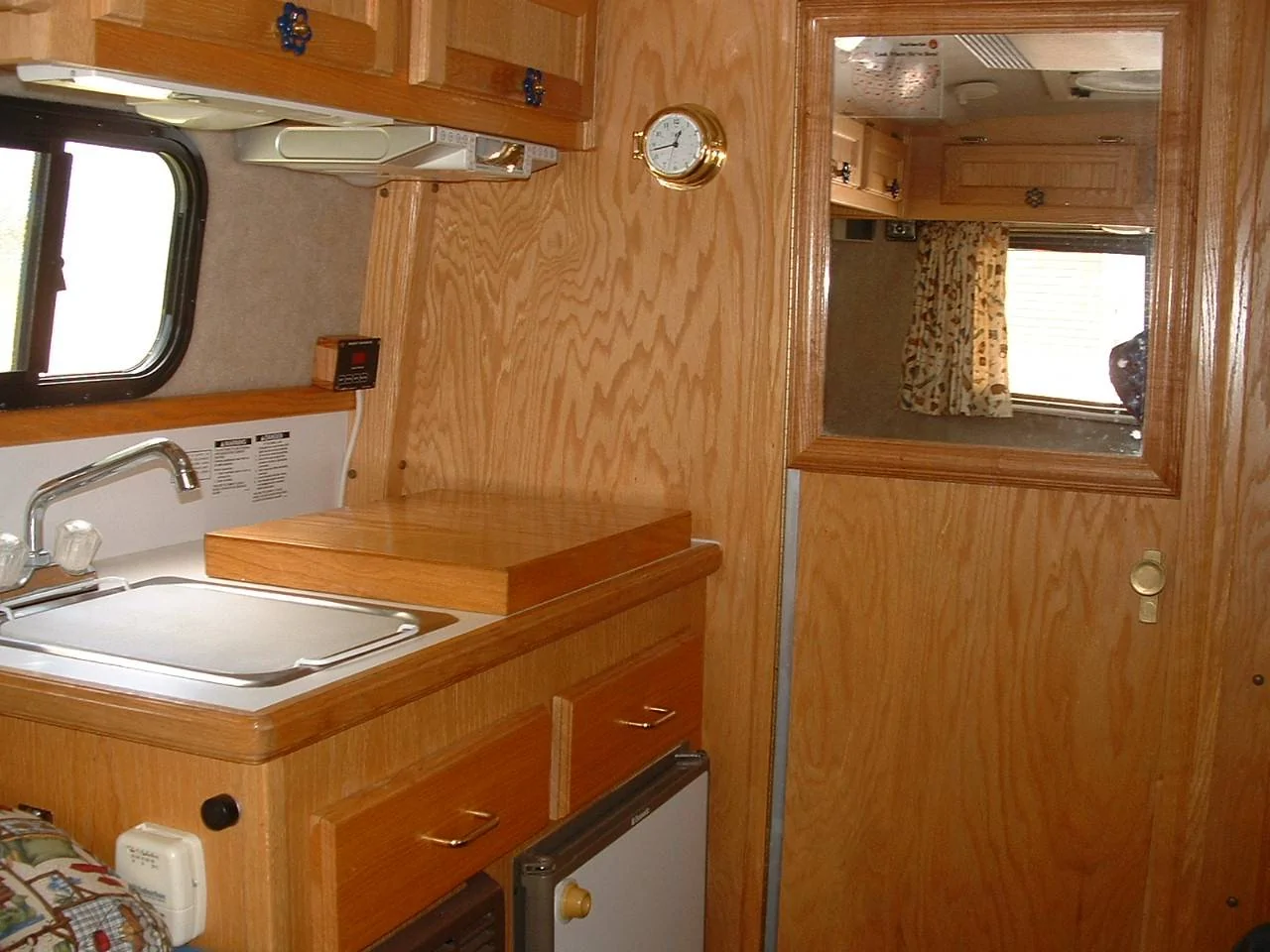 Eggy-Sue inside 008.jpg