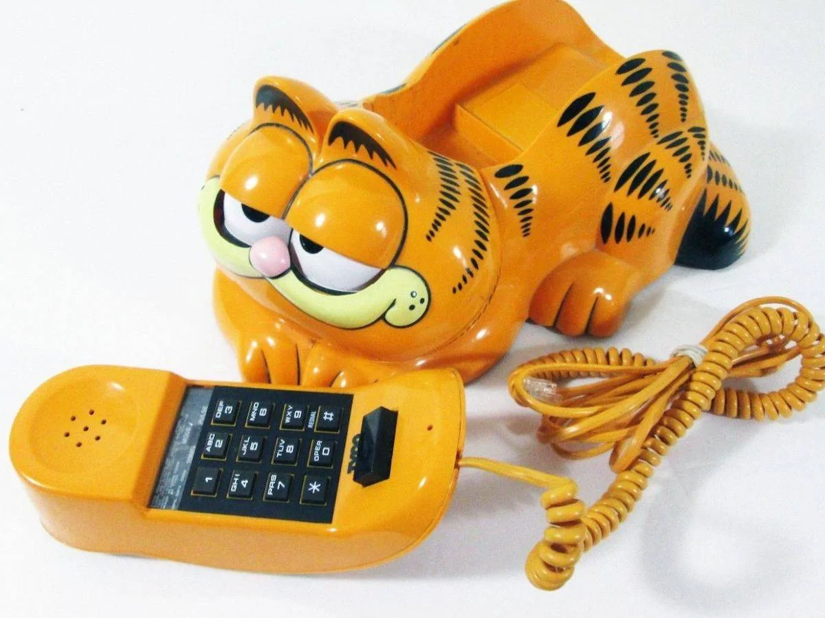 Vintage-Garfield-phone-1200x900.webp