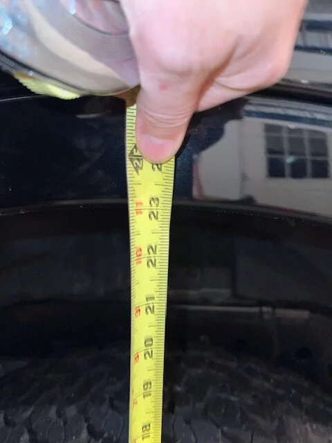 PS Top of center cap to bottom of wheel well.jpg