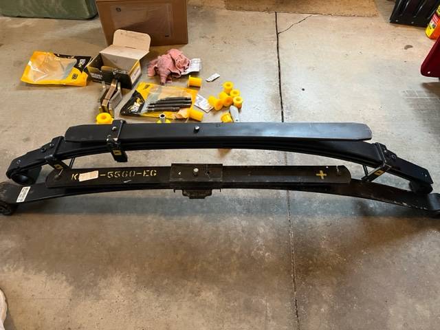 Leaf springs together.jpg