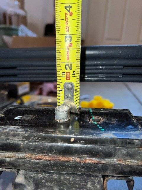 Leaf spring hight difference.jpg