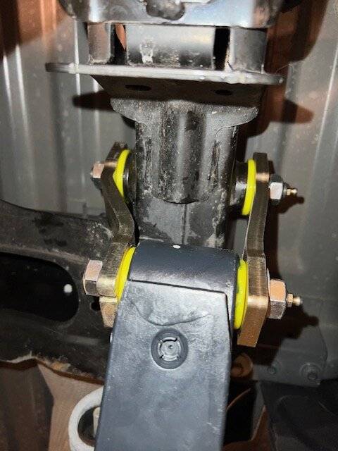 PS shackle installed.jpg