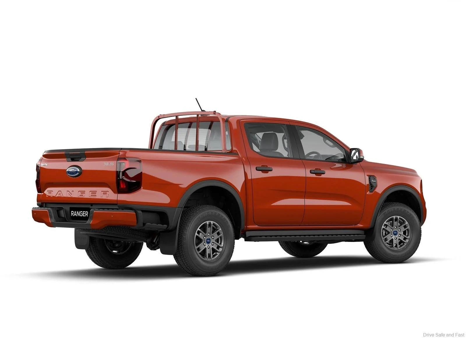 2023-Ford-Ranger-16.webp