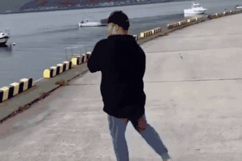 1675879691364.gif