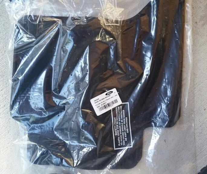 2019 Rear XLT floormats.jpg