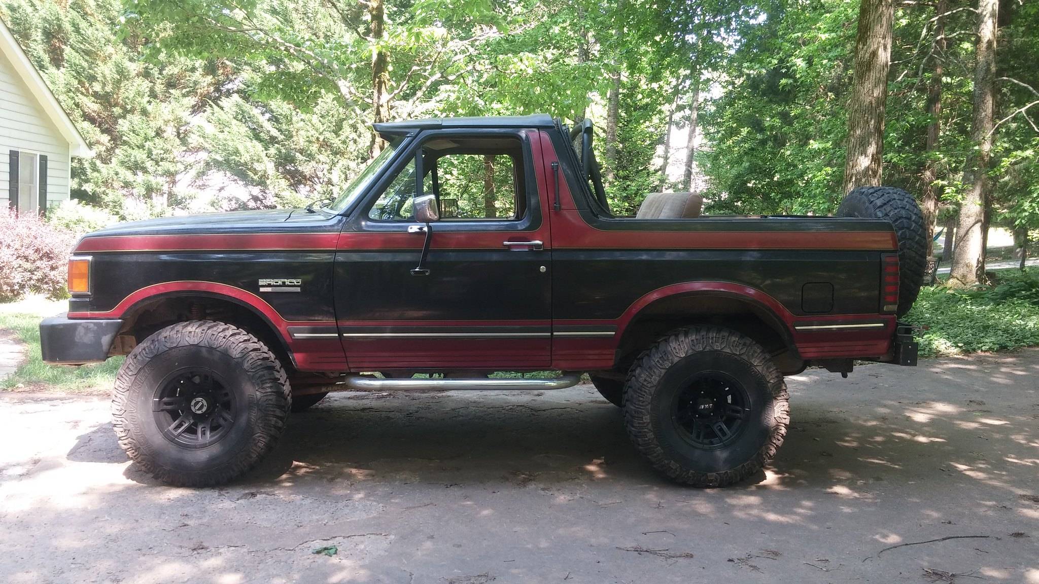 Bronco_side.jpg