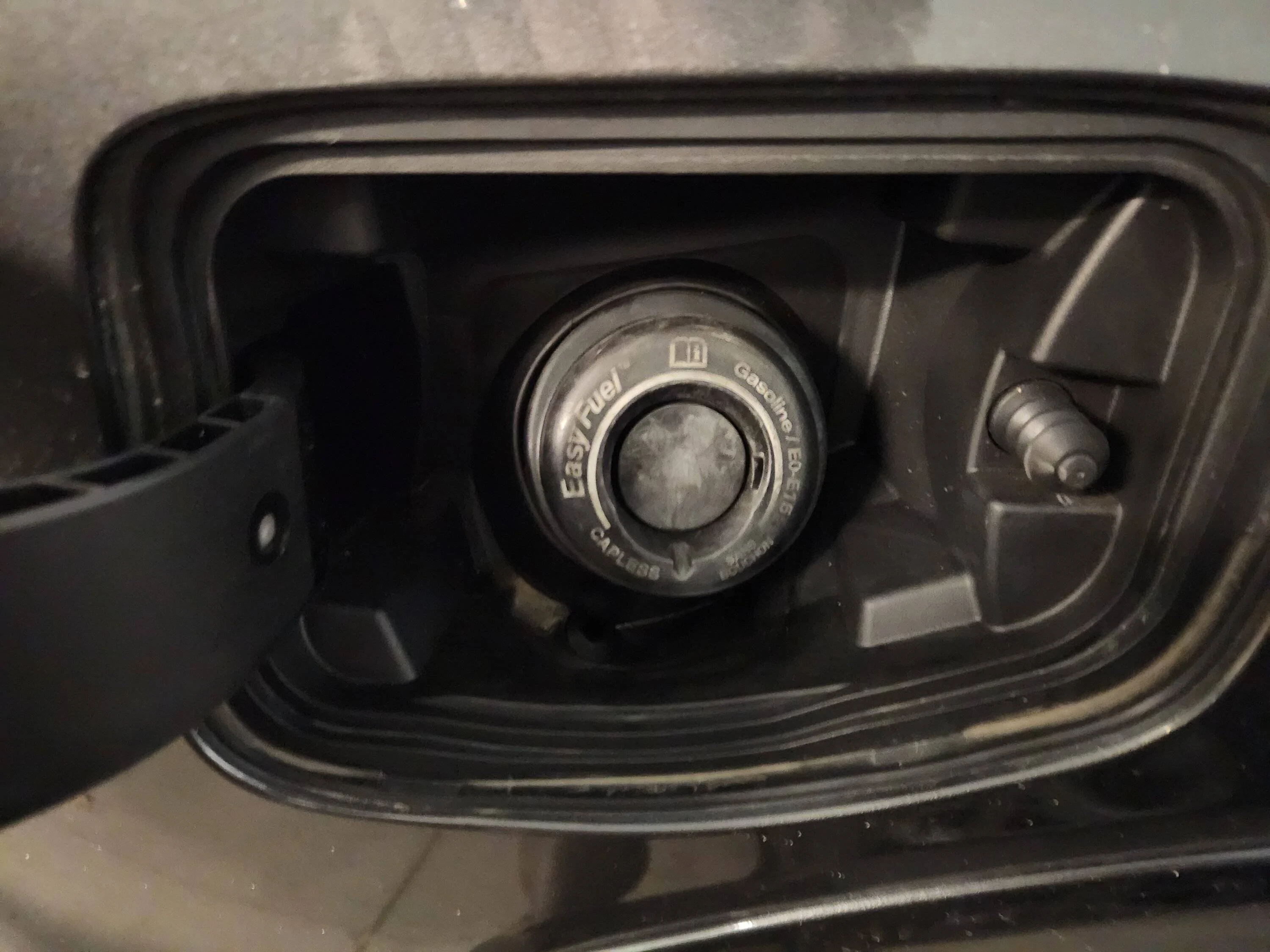 gas cap.jpg