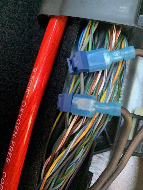 Speaker wire tap.jpeg