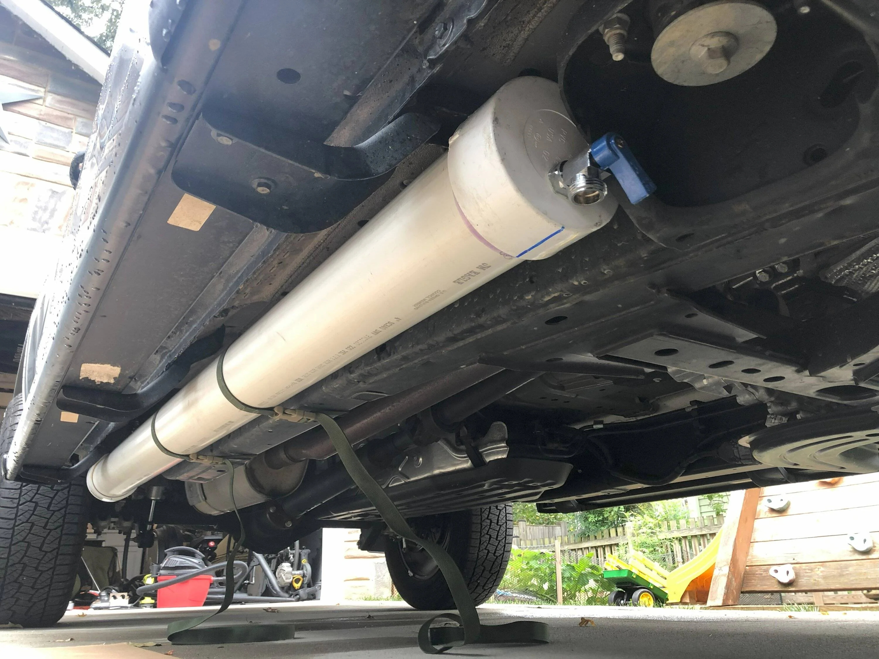 4Gal Water tube02.webp